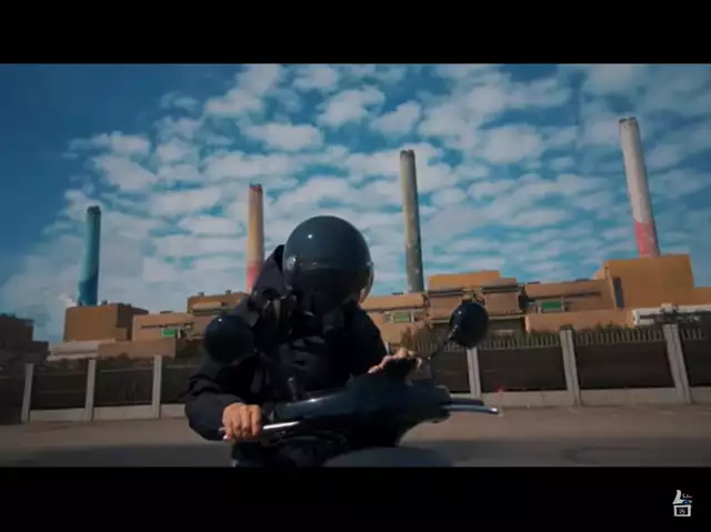 1130717Travel Maker or Trouble Maker？-A09